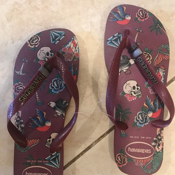 Havaianas Flip Flops - Picture 1 of 3